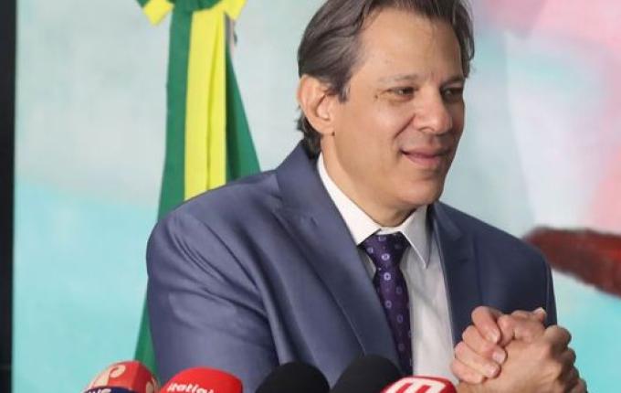 Brasil e Argentina negociam acordo de US$ 600 milhões para exportações