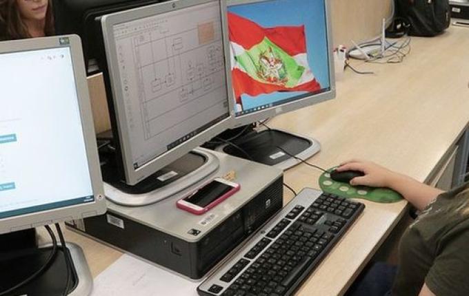 Governo de SC abre inscrições de programa de estágio para estudantes