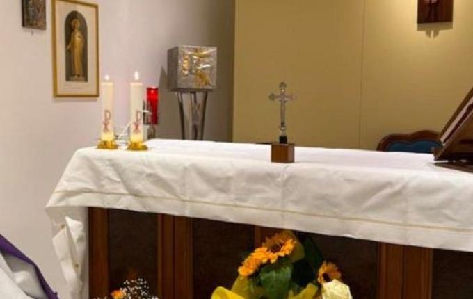 Vaticano divulga primeira foto do papa Francisco desde início da internação