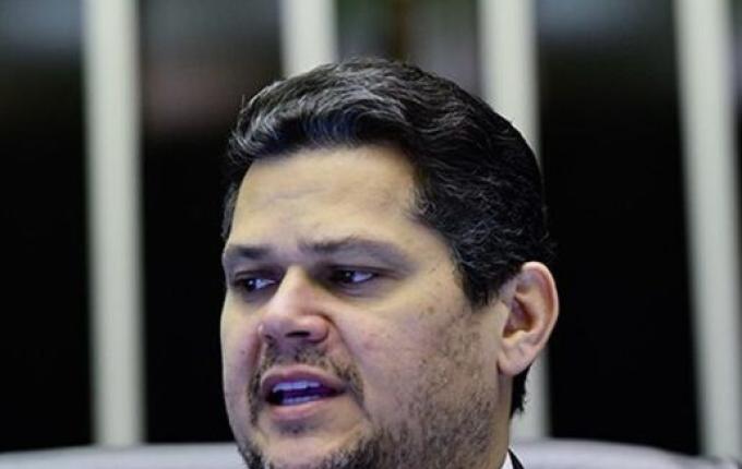 Presidente do Congresso cria CPI mista para investigar fraudes e desvios no INSS