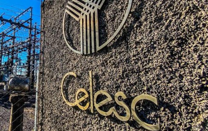 Reparo na rede elétrica deixa parte de São Miguel do Oeste sem energia