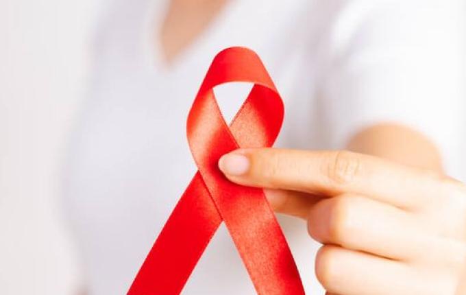 Dezembro Vermelho: Semana terá horário especial para testes rápidos de HIV e Sífilis