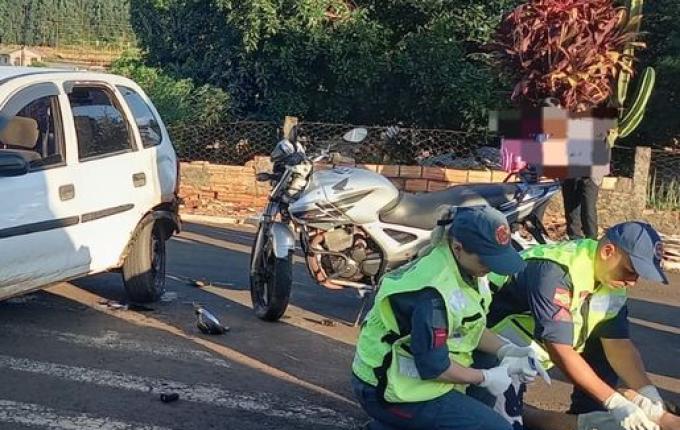 Motociclista fica ferido em colisão com carro em Campo Erê