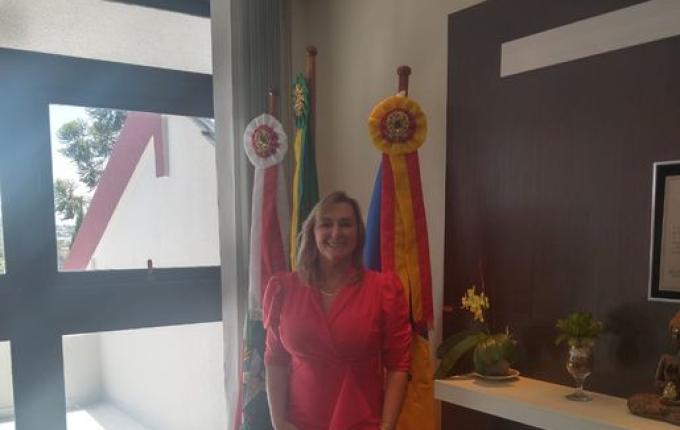 Rozane Moreira é empossada para mais um mandato em Campo Erê