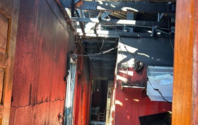 Incêndio destrói parte de residência em São Miguel do Oeste