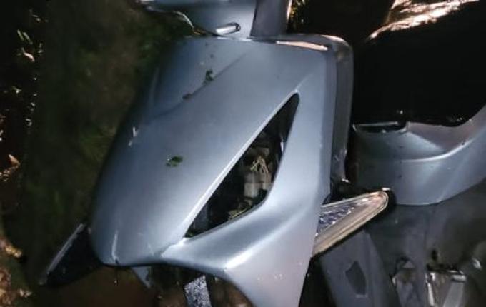 Árvore cai e atinge motociclista na SC 163, em Itapiranga