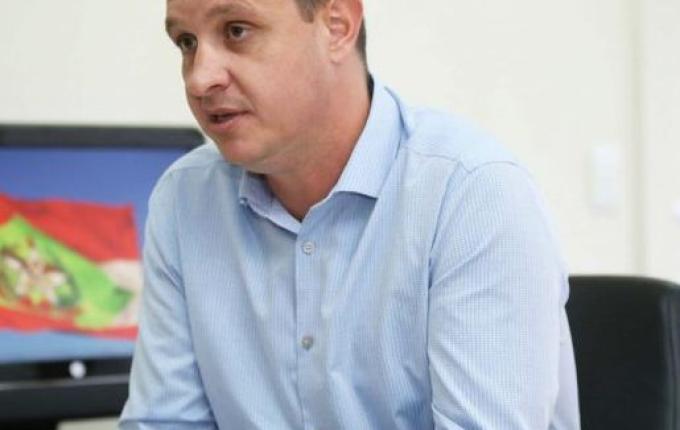 Ex-secretário de Moisés é alvo de operação que investiga fraude em SC