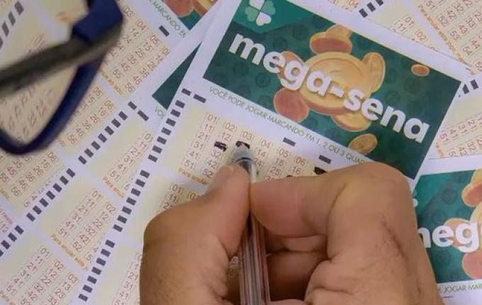 Mega-Sena sorteia prêmio de R$ 24,9 milhões