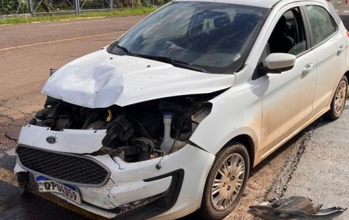 Fugitivo colide com viatura durante perseguição policial em Descanso