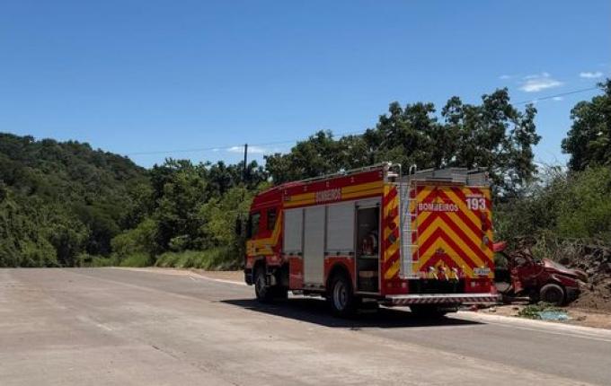 Colisão frontal na BR-163 deixa dois feridos em São José do Cedro