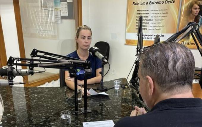 Especial de fim de ano reúne mais de 40 convidados na Rádio Oeste FM