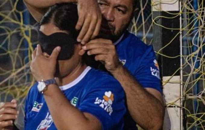 Primeiro time feminino de cegos faz história no futebol do Centro-Oeste