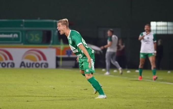 Chapecoense busca empate em jogo marcado por ‘apagão’ na Arena Condá