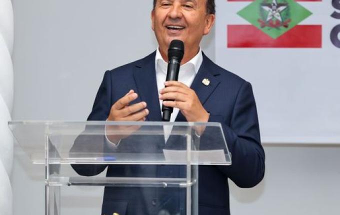 Governo de SC e MP firmam parceria para promover cidadania nas escolas