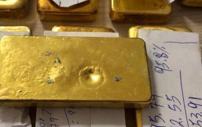 Catarinense falsificador de ouro é desmascarado por argentinos e tem "fábrica" descoberta