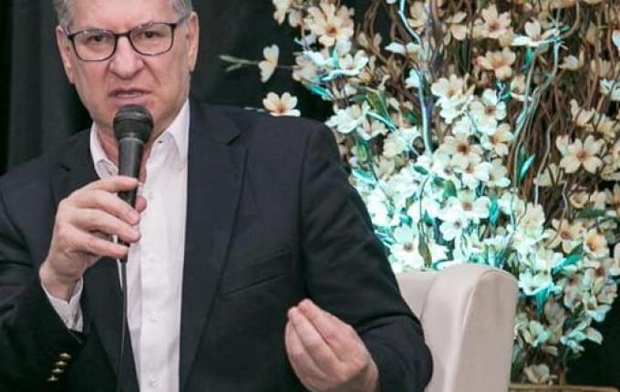 Prefeito vai recorrer de decisão que impede abertura de restaurantes e academias