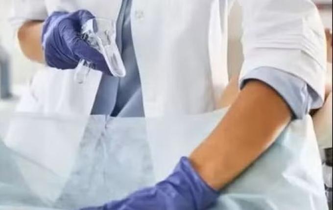 Médico é condenado à prisão e a indenizar vítimas de abuso sexual durante consultas em SC