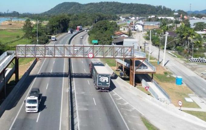 Número de acidentes cai, mas mortes sobem nas rodovias federais de SC