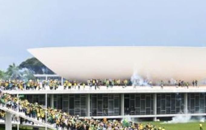 Flávio Dino afirma que Forças estão agindo contra atos em Brasília