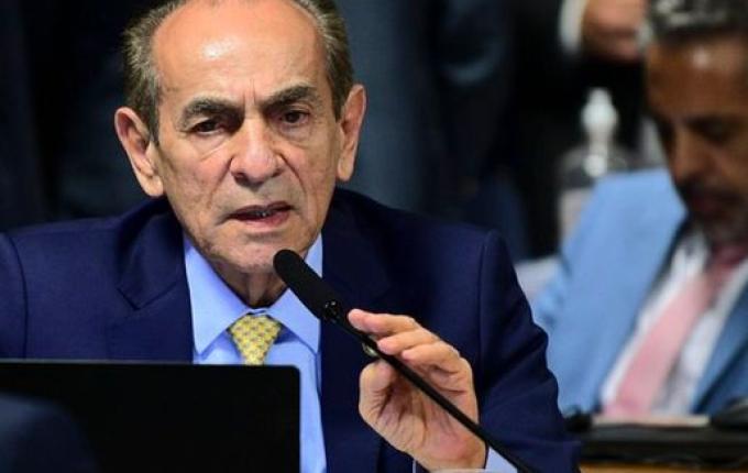 Comissão do Senado aprova PEC que propõe fim da reeleição a cargos do Executivo