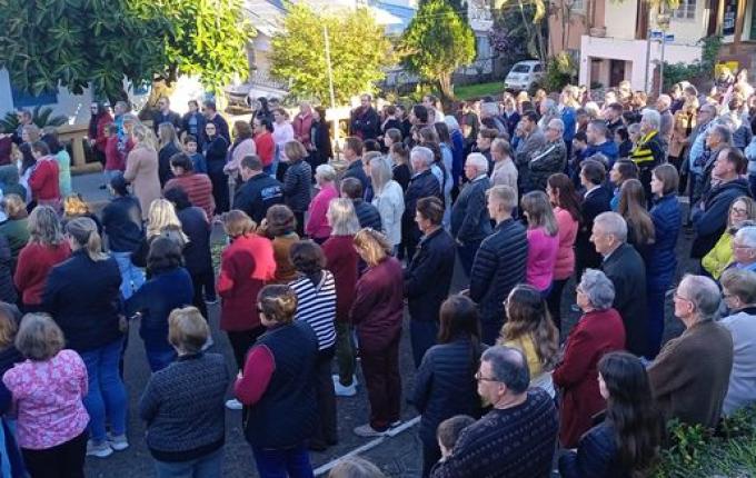 Procissão de Corpus Christi em Itapiranga reúne bom público