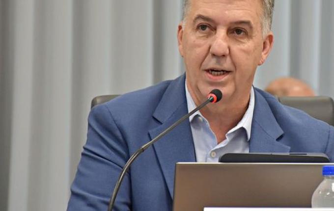 Vereador é contra aumento no valor do vale-alimentação para funcionários da Câmara