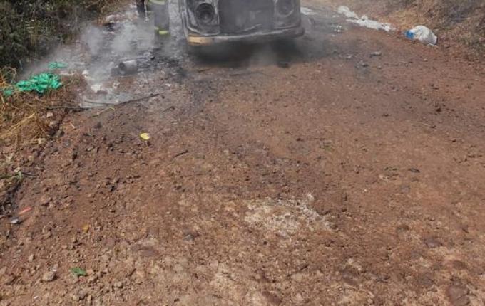 Incêndio em carreta agrícola no interior mobiliza bombeiros