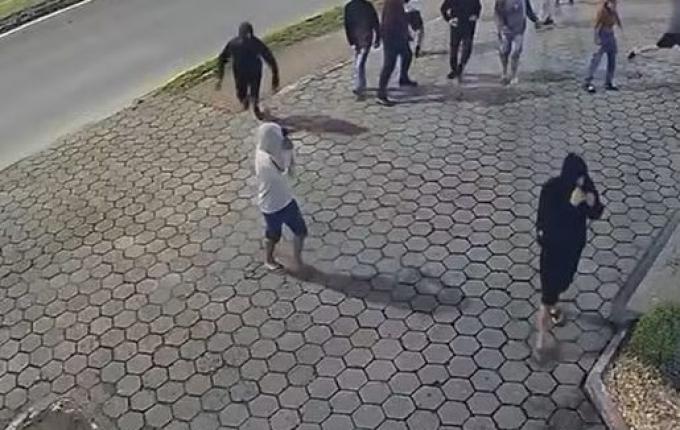 Ladrões invadem loja de motos e fogem pilotando mais de 10 veículos furtados em SC