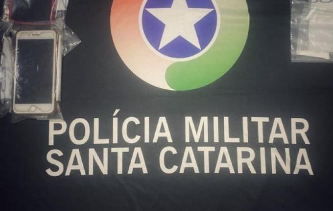 PM prende casal suspeito de tráfico de drogas em São Miguel do Oeste