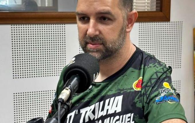 Velho Oeste Car Club organiza 8º Encontro de Carros Antigos em SMOeste