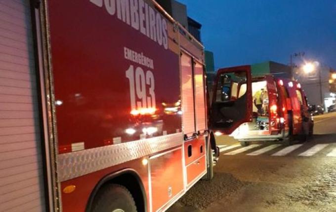 Ciclista fica ferida em atropelamento no centro