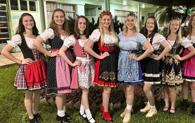 Confira as candidatas a rainha e princesas da 45ª Oktoberfest de Itapiranga