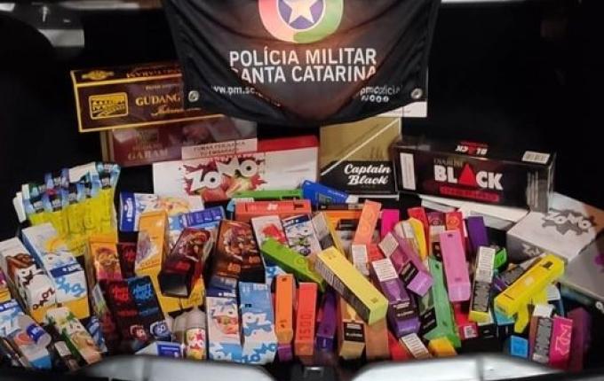 Polícia flagra idoso com contrabando na SC 163