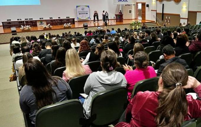 Seminário discute fortalecimento da rede de atenção em saúde mental no Extremo-Oeste
