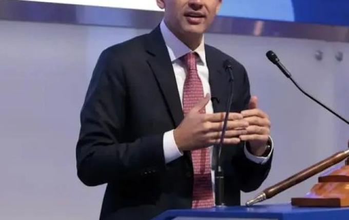 Ministro Sílvio Costa Filho anuncia saída do governo para concorrer ao Senado