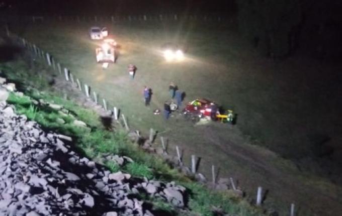 Duas pessoas ficam feridas em capotamento na BR-163