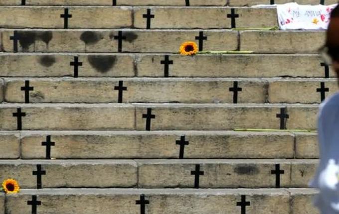 A cada 17 horas, ao menos uma mulher foi vítima de feminicídio em 2024