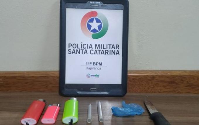 Polícia encontra drogas em veículo no centro de Itapiranga