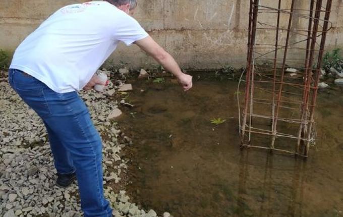 Em fiscalização dos agentes da dengue mais um foco é encontrado em SJCedro