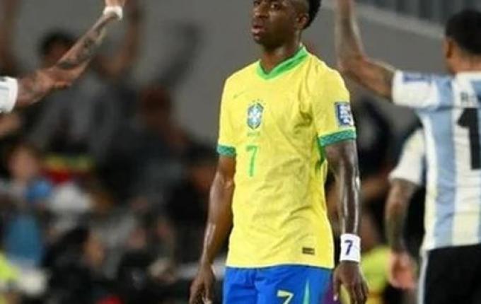 Brasil é atropelado pela Argentina e vê goleada ficar barata nas Eliminatórias