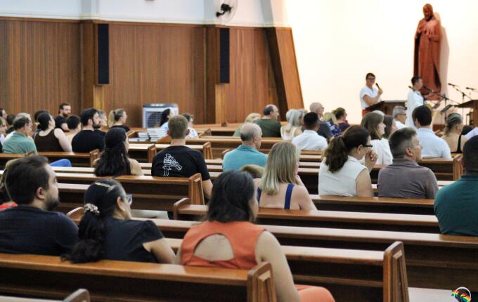 Missa de Lava-Pés abre celebrações do Tríduo Pascal em São Miguel do Oeste