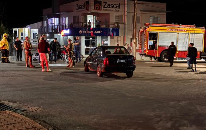 Após colisão entre carro e moto, condutor é preso por embriaguez ao volante em SMO