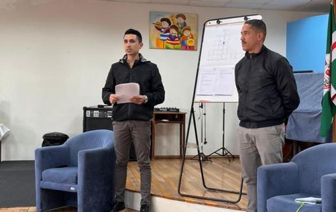 Com retorno de escolas e entidades, reunião define detalhes do desfile de 7 de Setembro em SMO