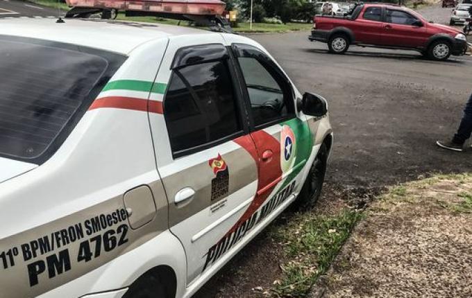 Motorista corta a preferencial e deixa gestante ferida em SMOeste