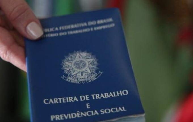 SC tem mais de 7 mil vagas disponíveis para quem procura entrar no mercado de trabalho