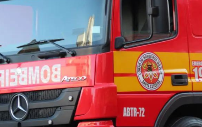 Incêndio em lareira mobiliza bombeiros no interior de Iraceminha