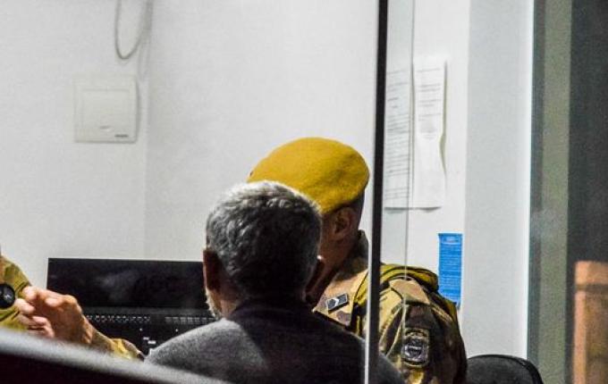 Homem é preso por porte ilegal de munição e posse de droga na Rodoviária de SMOeste