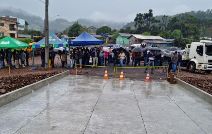 Ponte é inaugura em São Bernardino