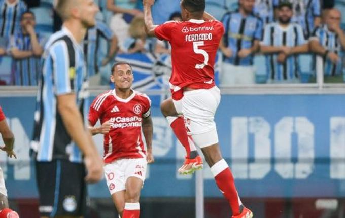 Inter pede para ouvir áudios do Gre-Nal e critica árbitro: "Sempre há um lado favorecido"