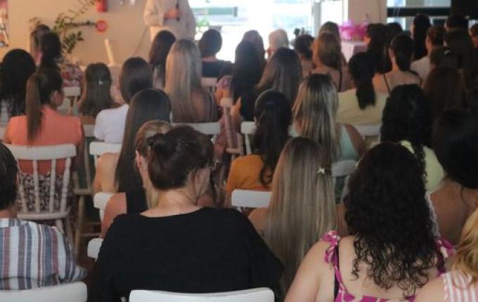 Educadores da rede municipal de ensino de SJCedro participam de capacitação